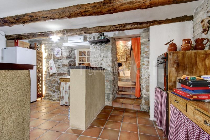 Foto f8253112-ccec-4688-b591-31dc30759d1a. Casa adossada a Piles (Les)