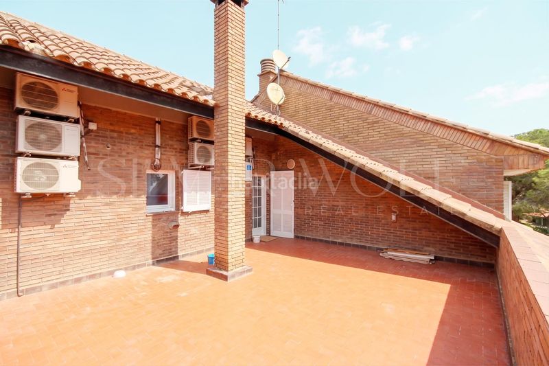 Foto 9f711685-f0be-4495-b231-37320722d90c. Casa amb calefacció aparcament piscina a Cabrera de Mar