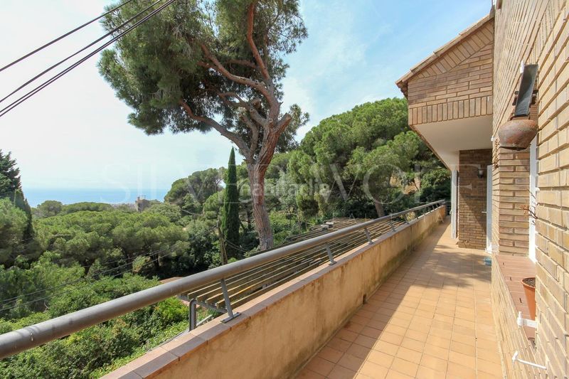 Foto f32a7023-2617-403a-bf2a-fde6019ff898. Casa amb calefacció aparcament piscina a Cabrera de Mar