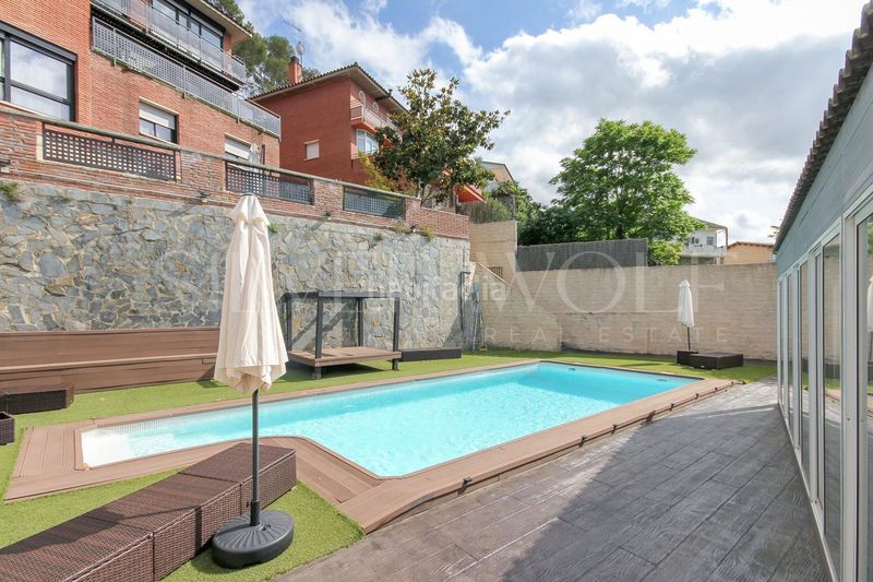 Foto 6258b75d-2bbb-4dd1-81c1-07e585e43f7c. Casa amb calefacció aparcament piscina a Cervelló
