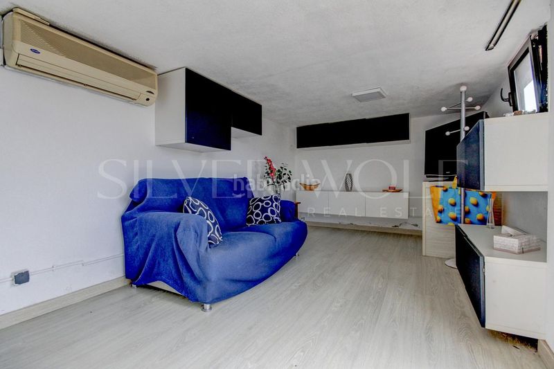 Foto ae15c41c-5170-44b9-b7c1-a24c8e2d1d1b. Casa amb calefacció aparcament piscina a Cervelló