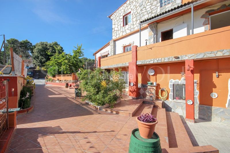 Foto 1ba40213-ad3e-4002-b622-386e9b8ef0c0. Casa amb aparcament piscina a Pontons
