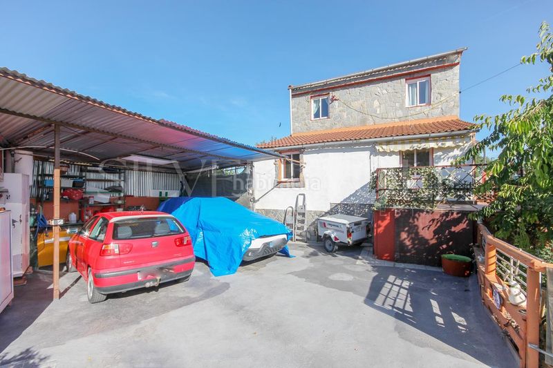 Foto a07c5623-6718-4536-b8c4-24f5ca89c5f9. Casa amb aparcament piscina a Pontons