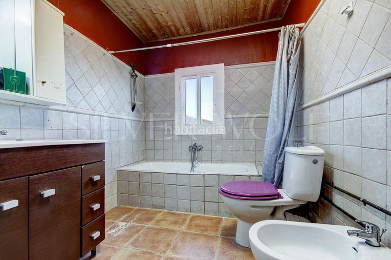 Foto f043bc6a-3c1b-4784-ba8b-b82a76ebfc9e. Casa amb aparcament piscina a Pontons