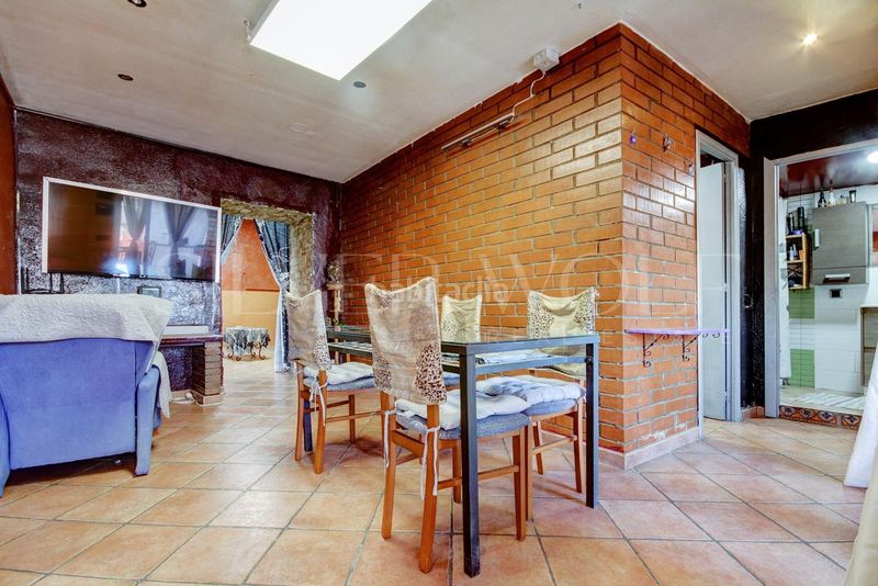 Foto f213b6c7-74fb-4325-b80f-b8f6ba5ad7a6. Casa amb aparcament piscina a Pontons
