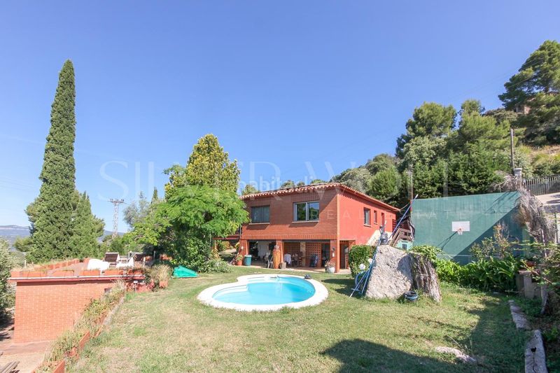 Foto def88893-b2d4-4ba7-a8fa-88ff224c1084. Haus mit heizung parking pool in Ametlla del Vallès (L´)