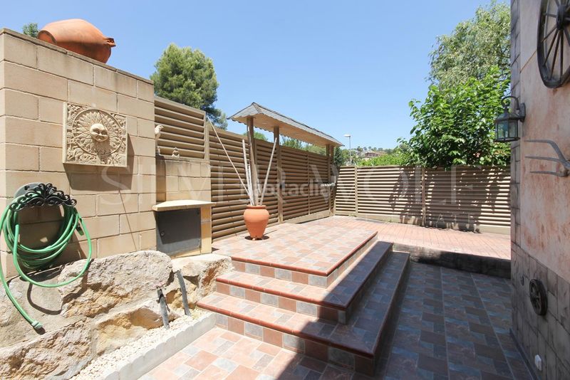 Foto 3c6a77fe-aa89-4faa-907a-ebbd0c02c492. Casa amb calefacció aparcament piscina a Sant Muç Rubí