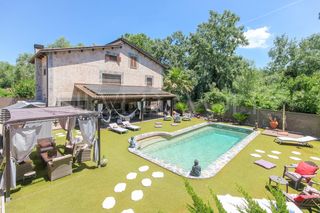 Casa  Dels avellaners. Oasis privado