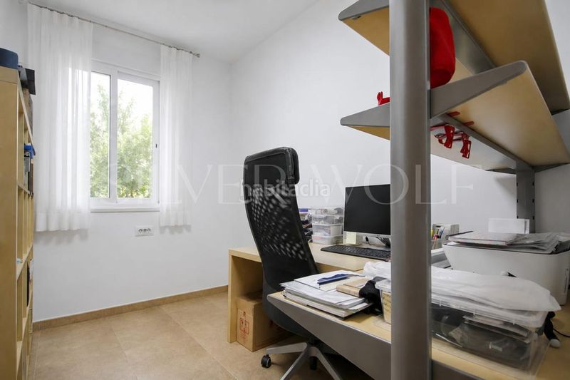 Foto d58dd8a4-60f0-4078-8a6d-2bfb3f3e8138. Casa aparellada amb aparcament piscina a Montornès del Vallès