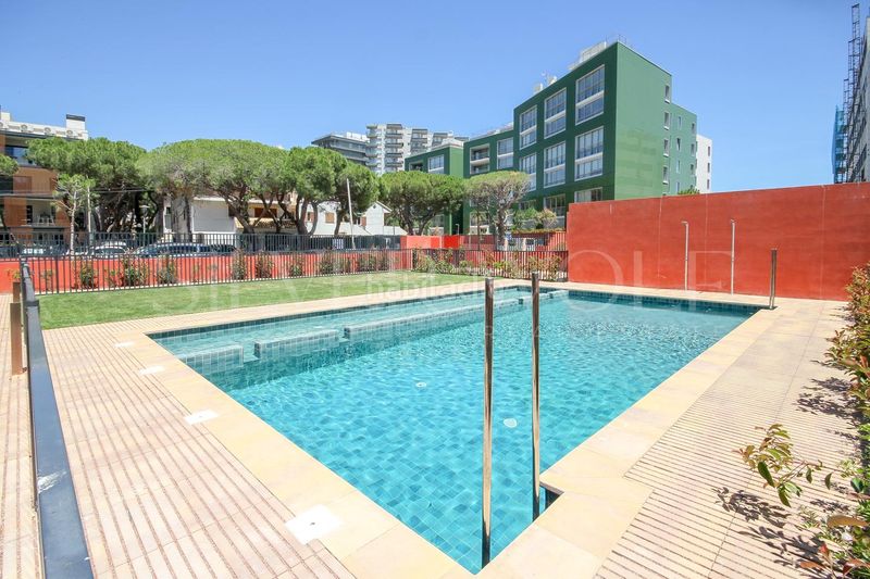 Foto 31267dc9-1395-4311-9da6-753b752d7f8c. Dúplex amb aparcament piscina a Centre-Platja Platja d´Aro