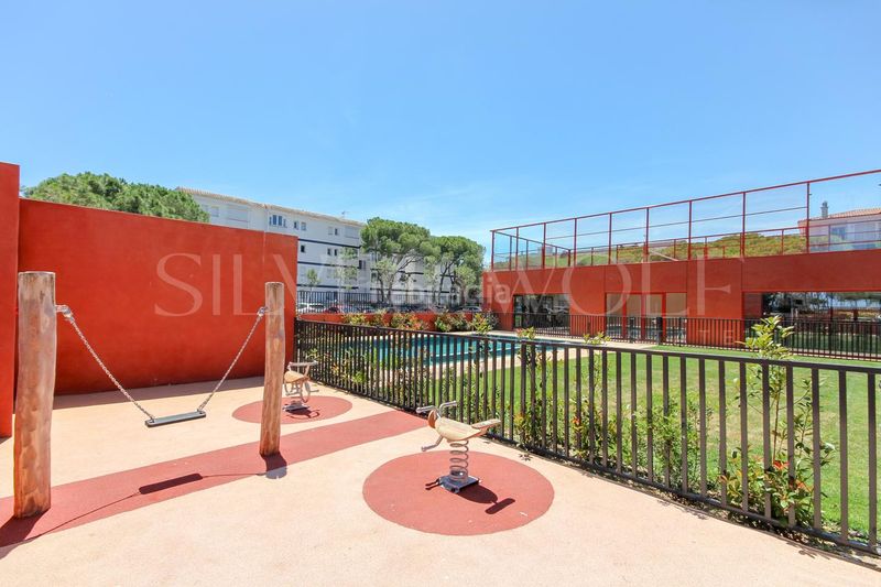 Foto 56ae77fe-7ea6-4167-bb2f-92361e850d81. Dúplex amb aparcament piscina a Centre-Platja Platja d´Aro