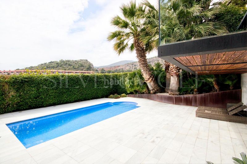 Foto 1aec1466-159c-44a5-991d-26198b637ef7. Casa amb calefacció aparcament piscina a les botigues de Sitges Sitges