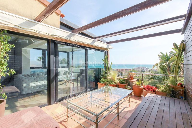 Foto 1ff1ae3d-660c-4c77-b0ba-8bf16cb2121d. Casa amb calefacció aparcament piscina a les botigues de Sitges Sitges