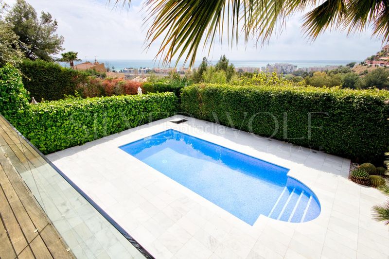 Foto 22622fda-c55d-4e90-8b7c-a053c9fd8221. Casa amb calefacció aparcament piscina a les botigues de Sitges Sitges
