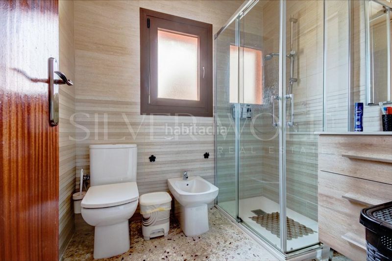 Foto 2a60ea86-c188-4c3b-8e82-363153c6e5e4. Casa amb aparcament a Olivella