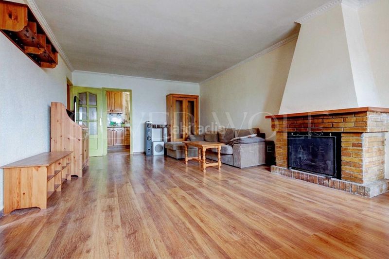 Foto 55531539-bc98-4190-8be7-db1f06fbc758. Casa amb aparcament a Olivella