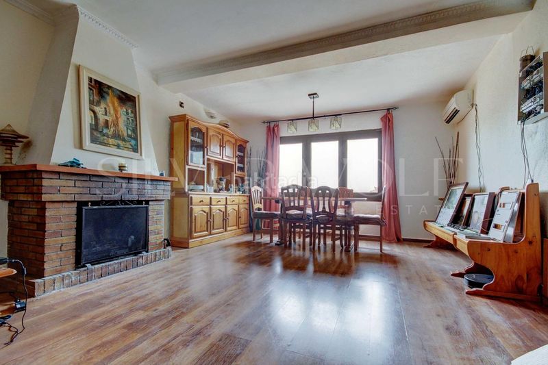 Foto ab0203a6-8752-4cd4-bcf1-30a1bbe9965a. Casa amb aparcament a Olivella