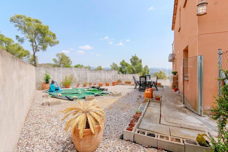 Foto b138ce67-8370-4bd3-9e9a-09c1a5eed737. Casa amb aparcament a Olivella