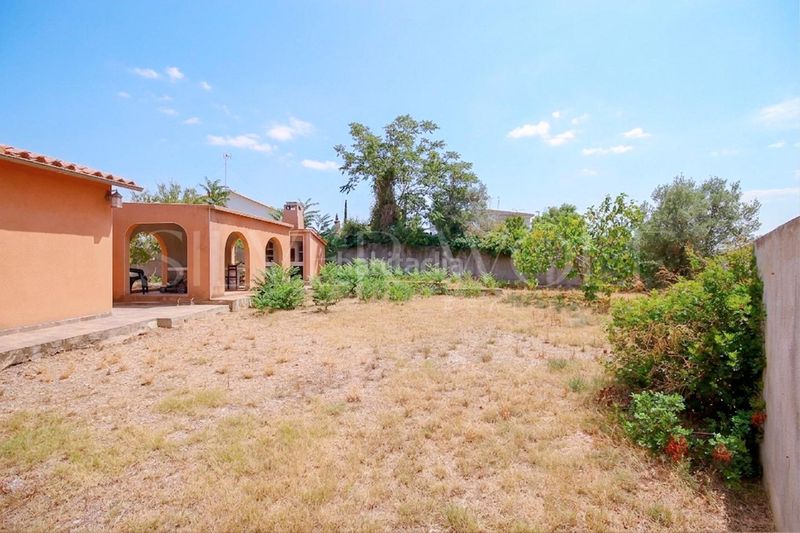 Foto c24f60bc-328b-4555-b185-32d9f94f6a56. Casa amb aparcament a Olivella