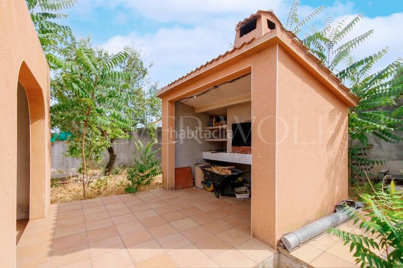 Foto d69bd396-3f7e-4992-8675-e7d5735ea25c. Casa amb aparcament a Olivella
