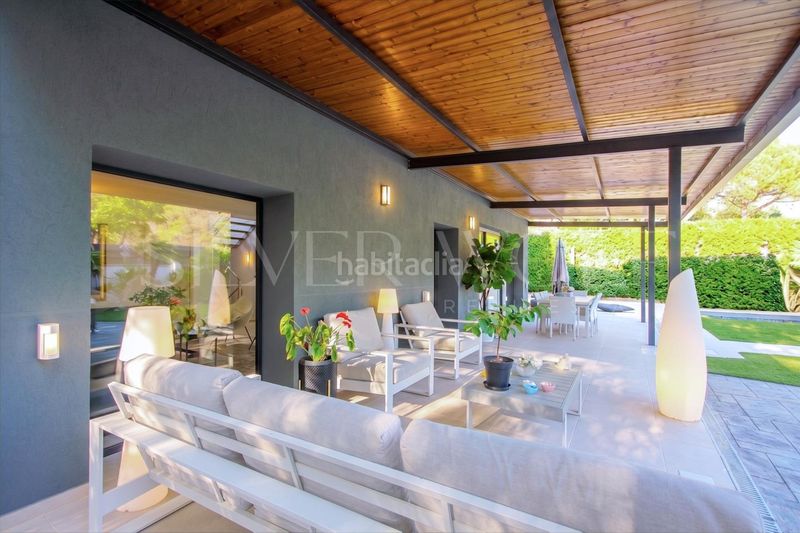 Foto 58dd1bd5-0417-4d06-a539-22dfb6270dd4. Casa amb aparcament piscina a Begues