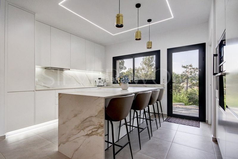 Foto a375189d-625d-4238-908b-3c50b431fd03. Casa amb aparcament piscina a Begues