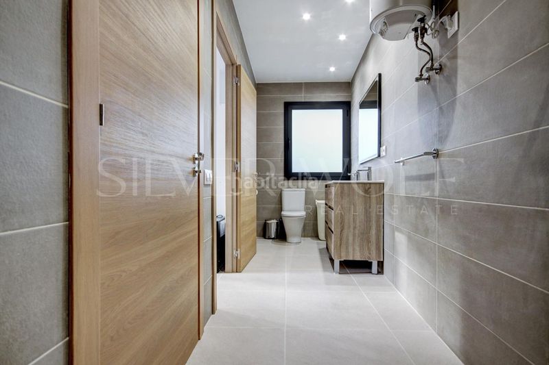 Foto ed02bf67-bf58-4dc5-beae-b45378f62989. Casa amb aparcament piscina a Begues