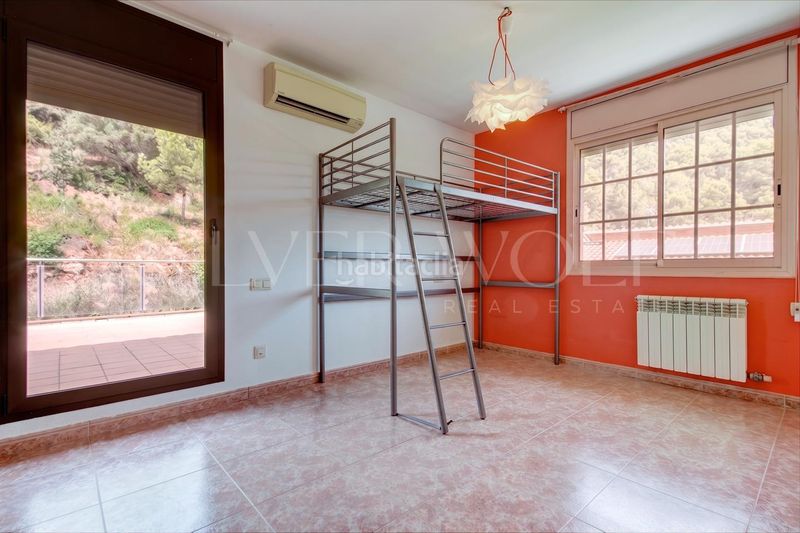 Foto 68a9a498-b132-49ae-a7e8-91f22cb85b2b. Casa amb calefacció aparcament piscina a Cervelló