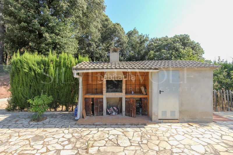 Foto e2c99822-6bd1-464f-bcfa-622ca1d6dfd6. Casa amb calefacció aparcament piscina a Torrelles de Llobregat