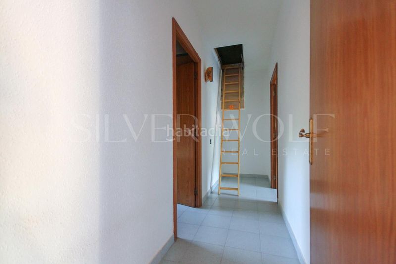 Foto fd3ecbf6-182f-449b-bd5b-f8b4d1cc8a1d. Casa amb calefacció aparcament piscina a Torrelles de Llobregat