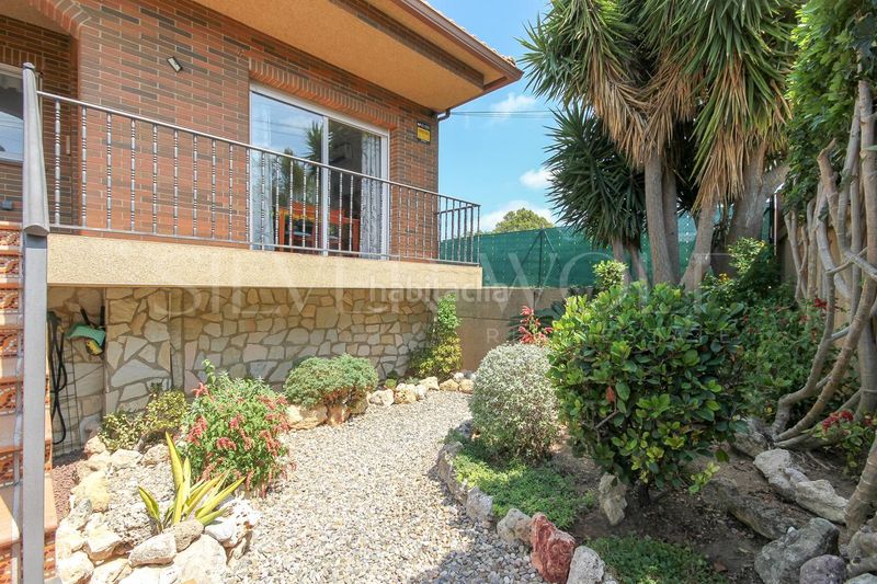 Foto 319b80f5-8890-4077-a11a-95b4b77828a8. Casa amb calefacció aparcament piscina a La Franquesa-Oasis Park Vendrell (El)