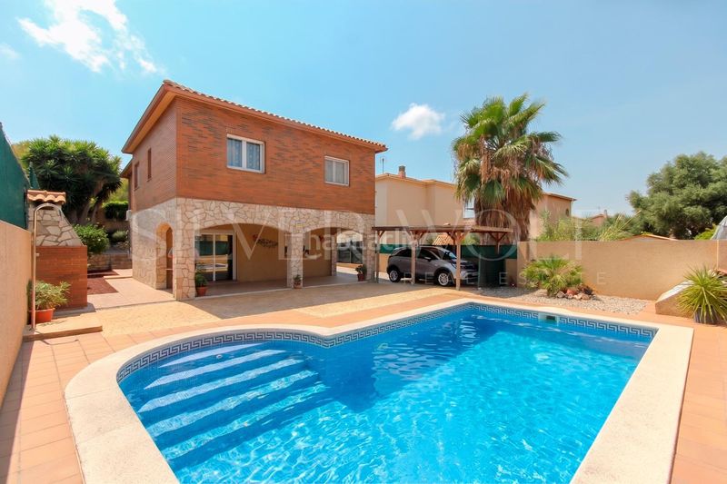 Foto e59fb3bf-9388-46b2-8272-913c524ffb5f. Casa amb calefacció aparcament piscina a La Franquesa-Oasis Park Vendrell (El)