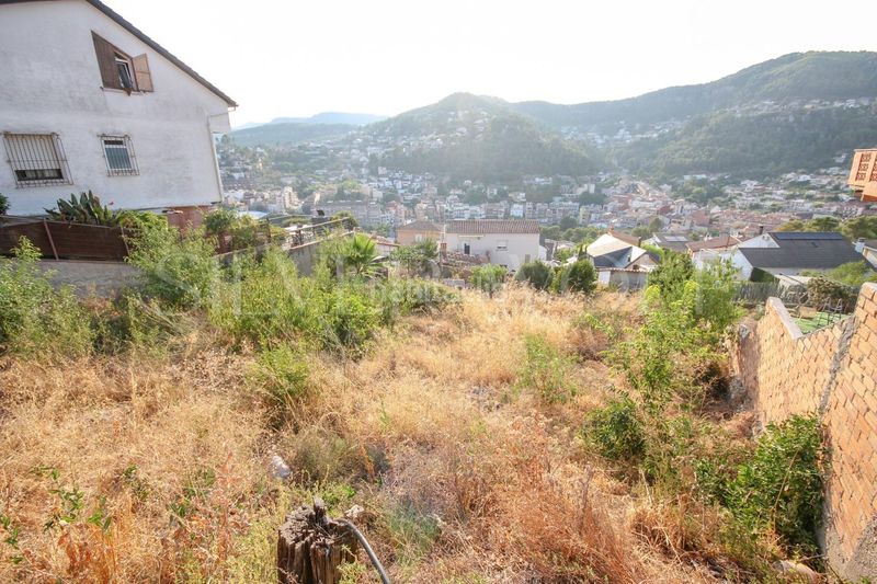 Foto 29d11662-3d84-456b-84eb-db0307f7bcfe. Terreny residencial a Vallirana