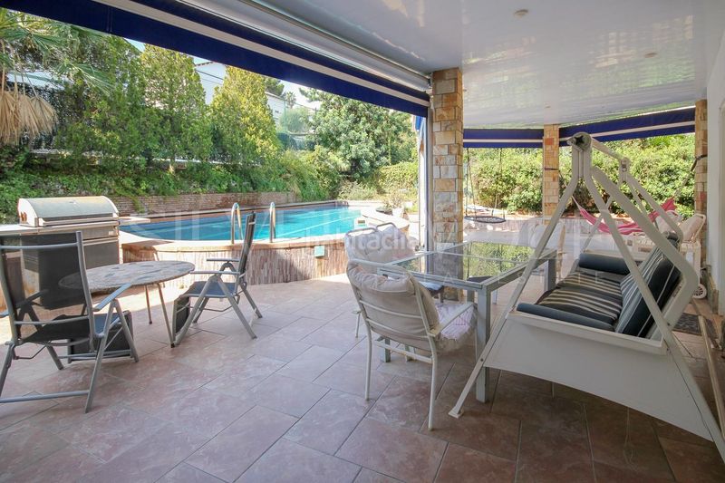 Foto 87820aa8-11d5-4f06-ab23-6dacb6dc7a74. Casa amb calefacció aparcament piscina a Montmar Castelldefels