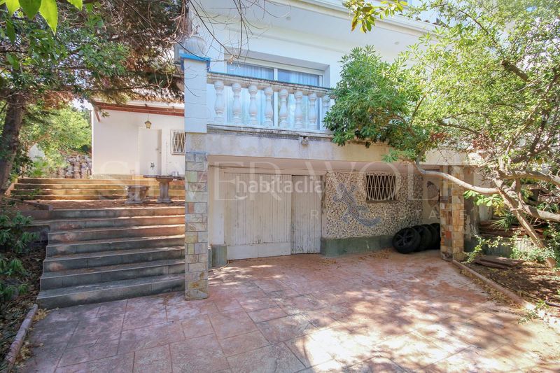 Foto bb27636a-0976-4fe1-9c3e-b8fc8e520cd3. Casa amb calefacció aparcament piscina a Montmar Castelldefels