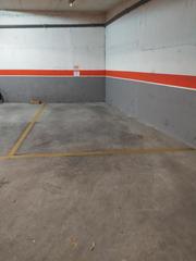 Parking voiture à Passeig del vint-i-dos de juliol 424. Plaza con muy buena ubicación