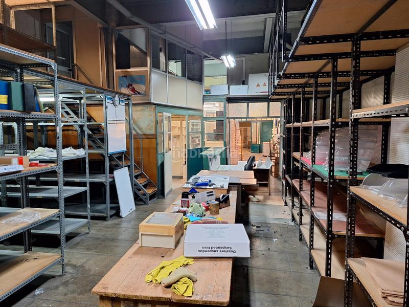 Foto 5ee4ef4d-d3c9-470c-a613-2e6124730b2e. Local commercial dans carrer de muntaner 63 dans L´Antiga Esquerra de l´Eixample Barcelona