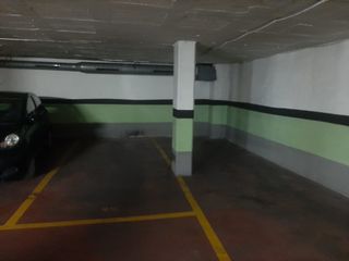Autoparkplatz in Carrer de Galileu 208