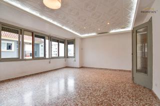 Pis  Carrer la barca. ? un piso gigante en tavernes de la valldigna esperando tu toque