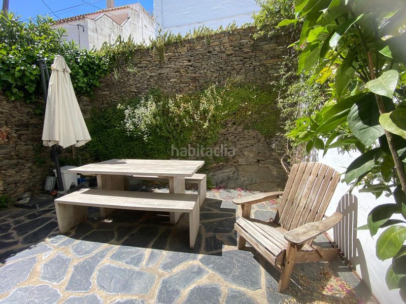 Foto 0e6e5488-c644-40aa-ad0d-1deffc3bc395. Casa adossada a Cadaqués