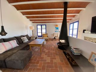 Maison jumelée  Carrer de santa barbara 1. Casa de pueblo en el corazón de cadaqués