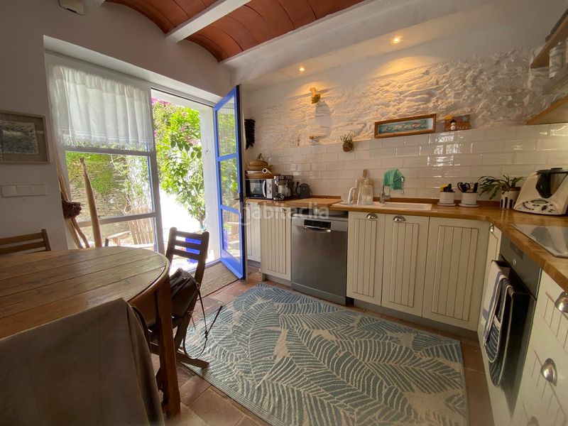 Foto 86999a68-0144-4671-93f2-15232a57d1f8. Casa adossada a Cadaqués