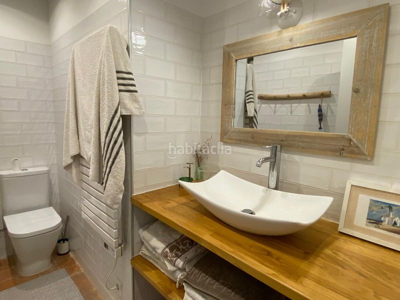 Foto f735db9f-8345-48a7-8784-7e57152c620c. Casa adossada a Cadaqués