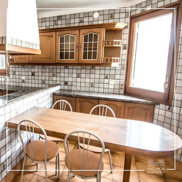 Foto 1dbf69d7-89b9-41af-a2c8-949bea0d2d14. Appartamento con camino riscaldamento parcheggio in Súria