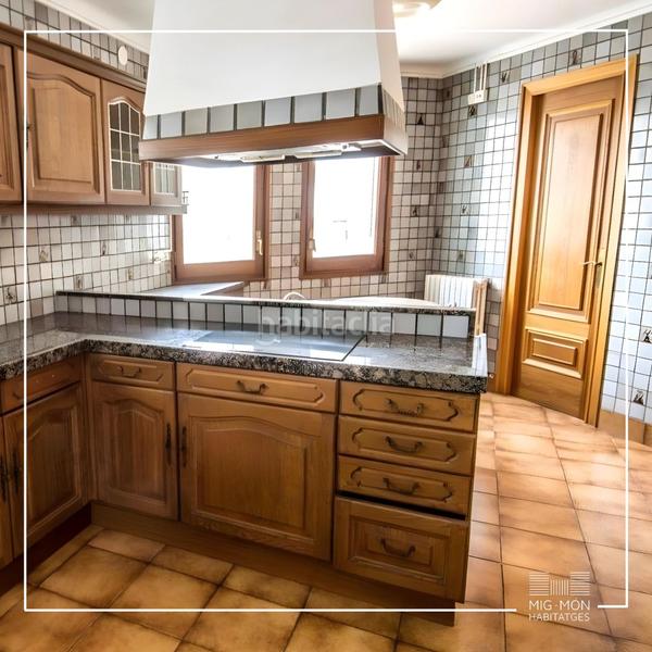 Foto f7e50484-793b-476d-91d7-eed73bd0bfa5. Appartamento con camino riscaldamento parcheggio in Súria