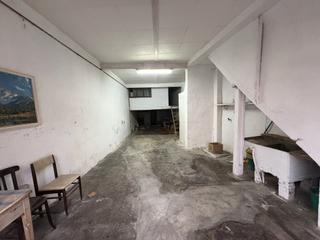 Aparcament cotxe a Súria. Local o garaje en zona centro