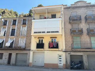 Edificio in Súria. Edificio en venta en súria – 3 viviendas alquiladas + garaje | i