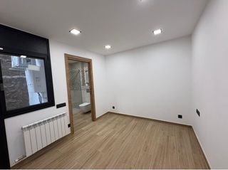 Flat in Sallent. Planta baixa reformada
