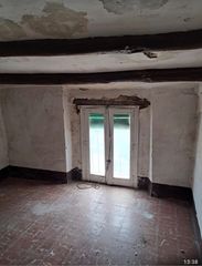 Maison jumelée à Súria. Casa para reformar con planta baja diáfana y estudio bajo cubier