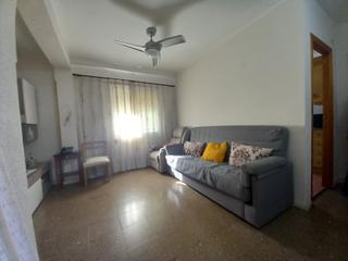 Piso en Torrefiel. Venta de piso en torrefiel